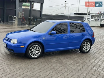 Авто Volkswagen Golf 2000 № 8265330