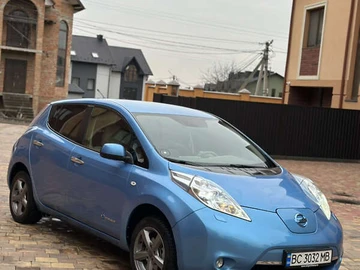 Авто Nissan Leaf 2018 № 8266071