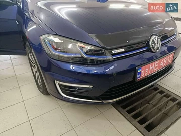 Авто Volkswagen E-Golf 2020 № 8266607