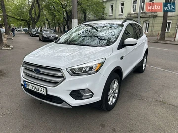 Авто Ford Escape 2019 № 8266630