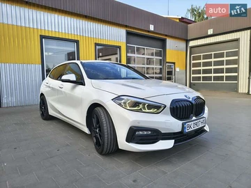Авто BMW 1 Series 2020 № 8266929