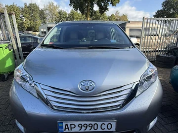 Авто Toyota Sienna 2014 № 8266979