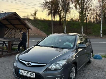 Авто Hyundai I30 2010 № 8267014
