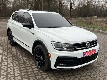 Авто Volkswagen Tiguan 2021 № 8267060