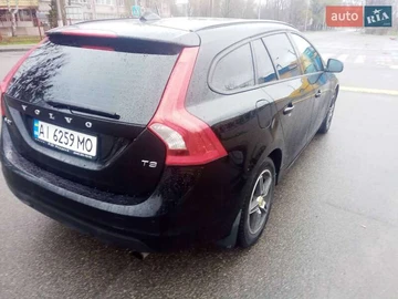 Авто Volvo V60 2012 № 8267087