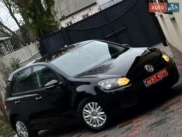 Авто Volkswagen Golf 2010 № 8267107