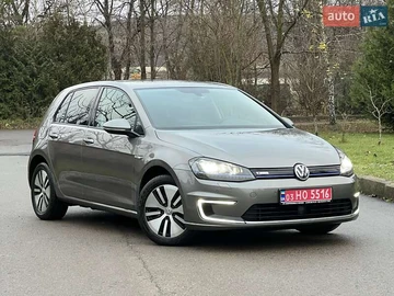 Авто Volkswagen E-Golf 2016 № 8267271