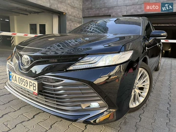 Авто Toyota Camry 2018 № 8267540