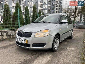 Авто Skoda Roomster 2009 № 8267735