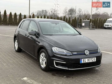 Авто Volkswagen E-Golf 2016 № 8267748