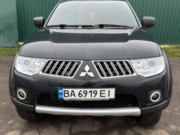 Авто Mitsubishi Pajero Sport 2010 № 8267774