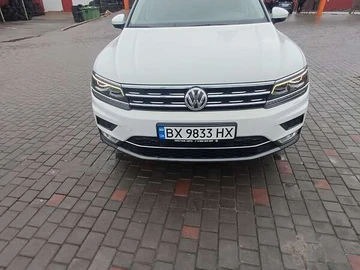 Авто Volkswagen Tiguan 2017 № 8268025