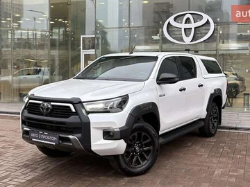 Авто Toyota Hilux 2022 № 8268053