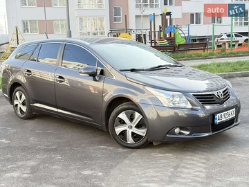 Авто Toyota Avensis 2011 № 8268335