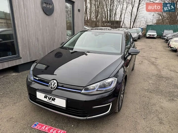 Авто Volkswagen E-Golf 2018 № 8269938