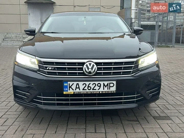 Авто Volkswagen Passat 2017 № 8270022