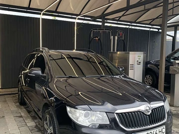 Авто Skoda Superb 2010 № 8270333