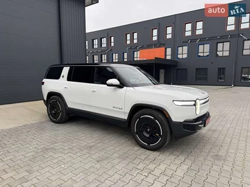 Авто Rivian R1S 2025 № 8270380