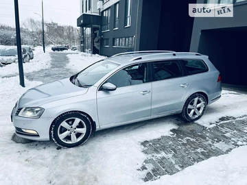 Авто Volkswagen Passat 2011 № 8270406