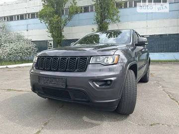 Авто Jeep Grand Cherokee 2018 № 8270437