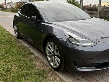 Авто Tesla Model 3 2021 № 8270456
