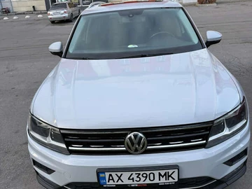 Авто Volkswagen Tiguan 2017 № 8270457