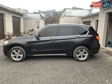Авто BMW X5 2018 № 8270661