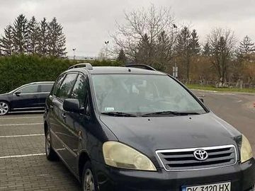 Авто Toyota Avensis Verso 2002 № 8270948