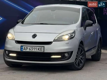 Авто Renault Scenic 2012 № 8271063