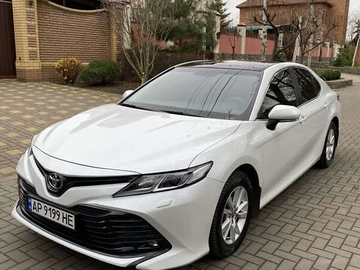 Авто Toyota Camry 2018 № 8271231