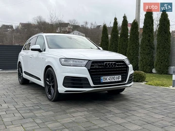 Авто Audi Q7 2017 № 8271327