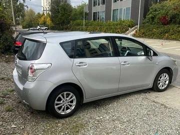 Авто Toyota Verso 2011 № 8271864
