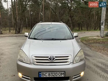 Авто Toyota Avensis Verso 2003 № 8272058