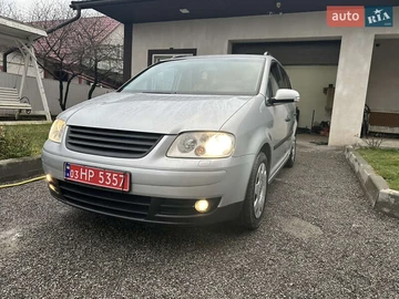 Авто Volkswagen Touran 2005 № 8272116
