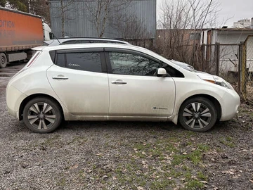 Авто Nissan Leaf 2015 № 8272294