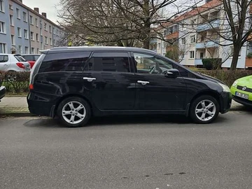 Авто Mitsubishi Grandis 2008 № 8272470