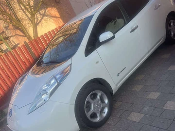 Авто Nissan Leaf 2015 № 8272503