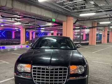 Авто Chrysler 300C 2007 № 8273482