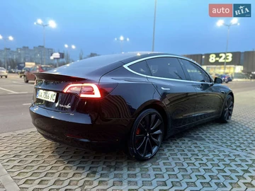 Авто Tesla Model 3 2019 № 8273554