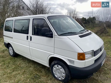 Авто Volkswagen Transporter 2000 № 8273749