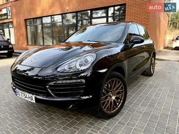 Авто Porsche Cayenne 2011 № 8274117
