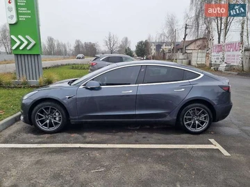 Авто Tesla Model 3 2018 № 8274126