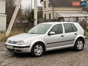 Авто Volkswagen Golf 2002 № 8274259