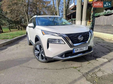 Авто Nissan Rogue 2023 № 8274565
