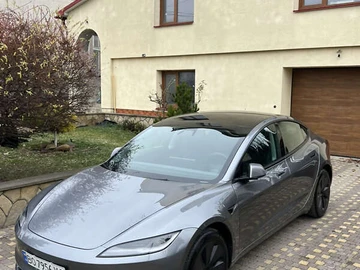 Авто Tesla Model 3 2024 № 8274573
