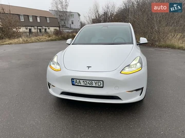 Авто Tesla Model Y 2022 № 8274583