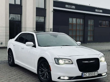 Авто Chrysler 300 2017 № 8274954