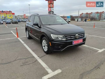 Авто Volkswagen Tiguan 2018 № 8275077