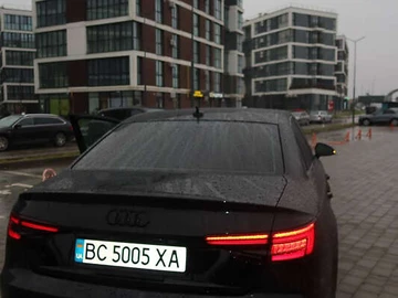 Авто Audi A4 2016 № 8275087