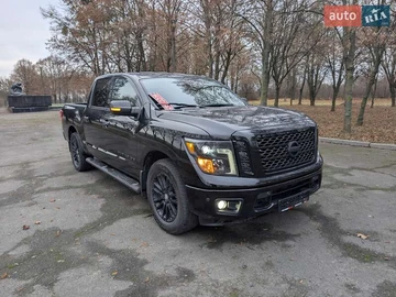 Авто Nissan Titan 2019 № 8275185